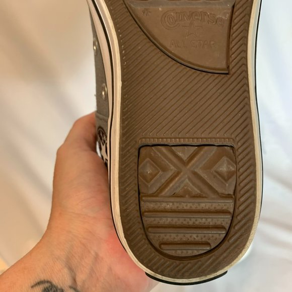 Boys Sz 1 Chuck Taylor Converse All Star Axel Street Urchin Canvas Mid Shoes New - Picture 12 of 15